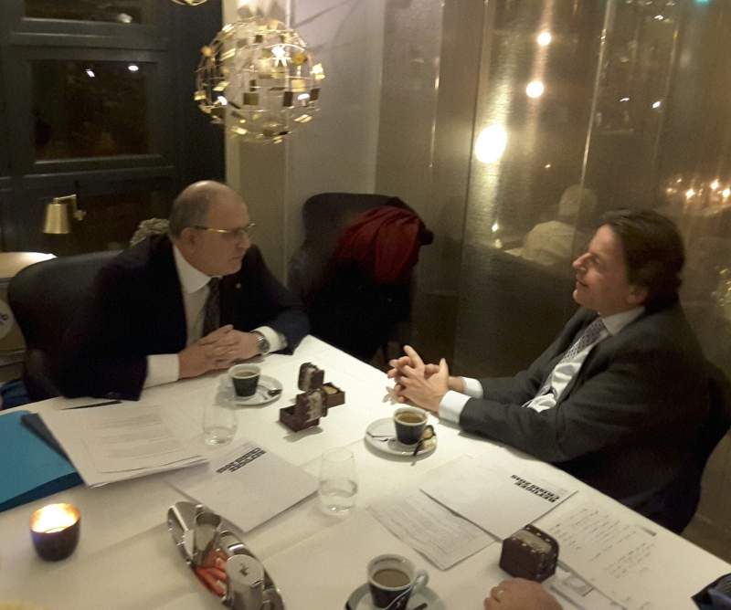 Alternate FM Xydakis meets with Netherlands Foreign Minister Bert Koenders (Amsterdam, 12 January 2016)